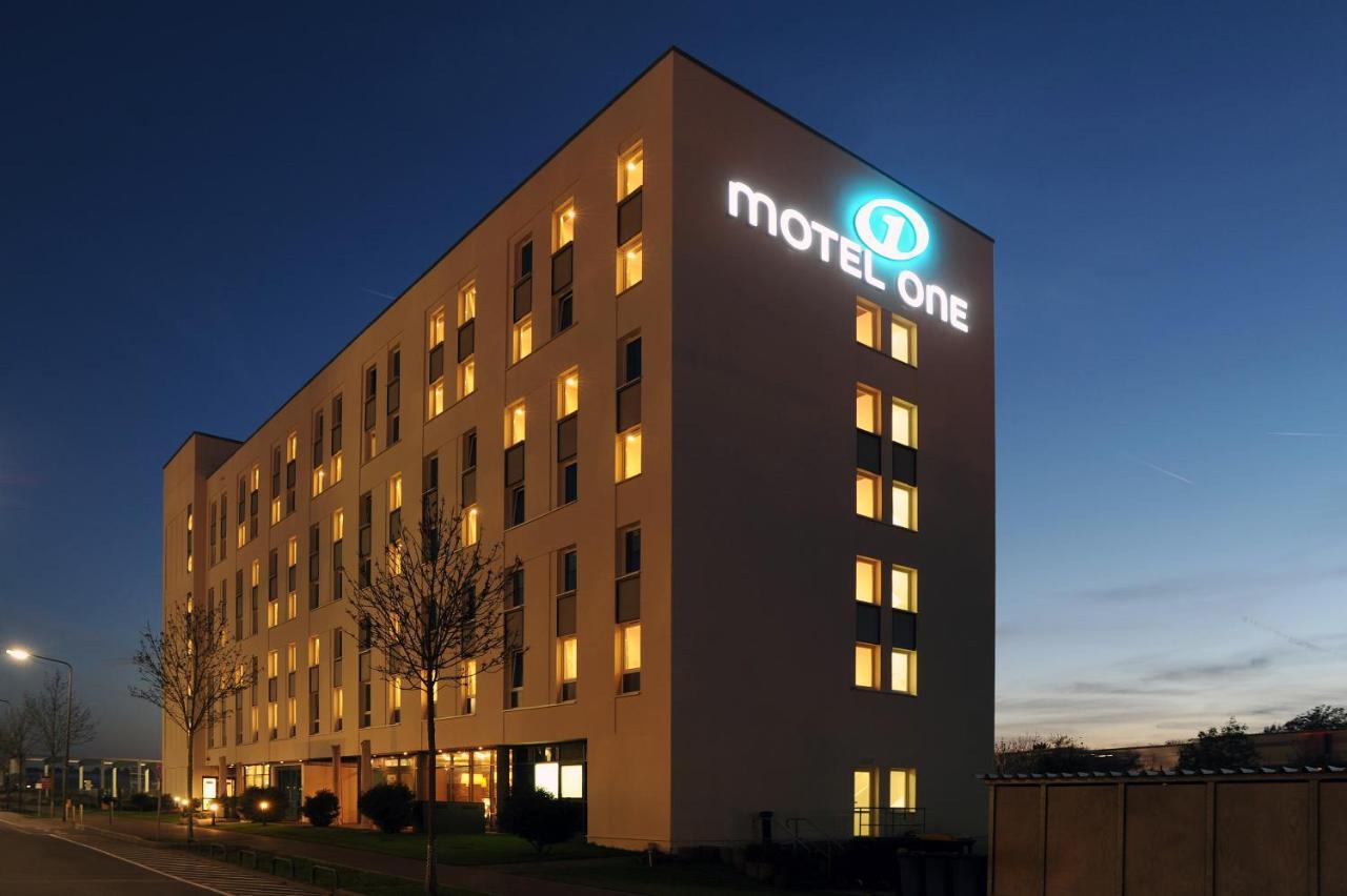 Motel One Frankfurt Airport Франкфурт-на-Майні Екстер'єр фото